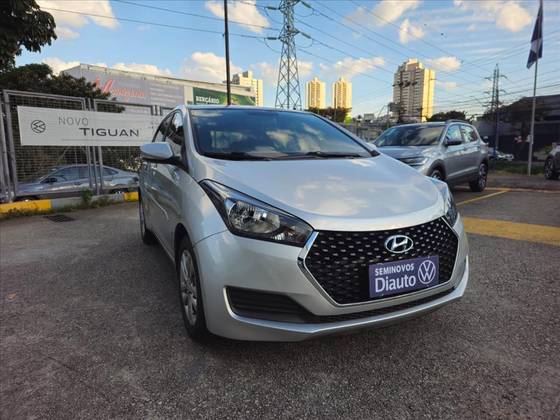 HYUNDAI HB20 1.0 COMFORT 12V FLEX 4P MANUAL HYUNDAI HB20 1.0 COMFORT 12V FLEX 4P MANUAL